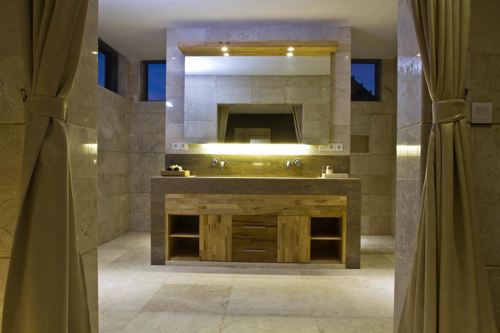Puri Ratu Jimbaran Villa 部屋 写真