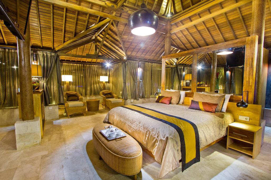 Puri Ratu Jimbaran Villa エクステリア 写真