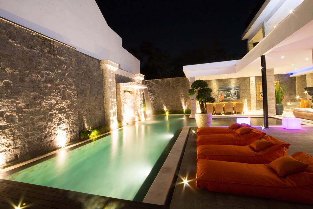 Puri Ratu Jimbaran Villa エクステリア 写真